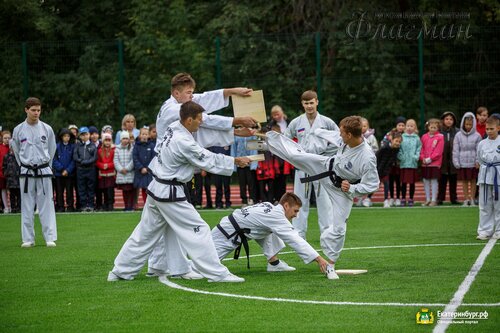 3c0765671f5736e45e26f7d96d00de6a